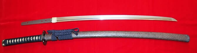刀31-02　重要刀剣、第六十二回、伝　長有俊（大磨上無銘）  二尺三寸、生外装付